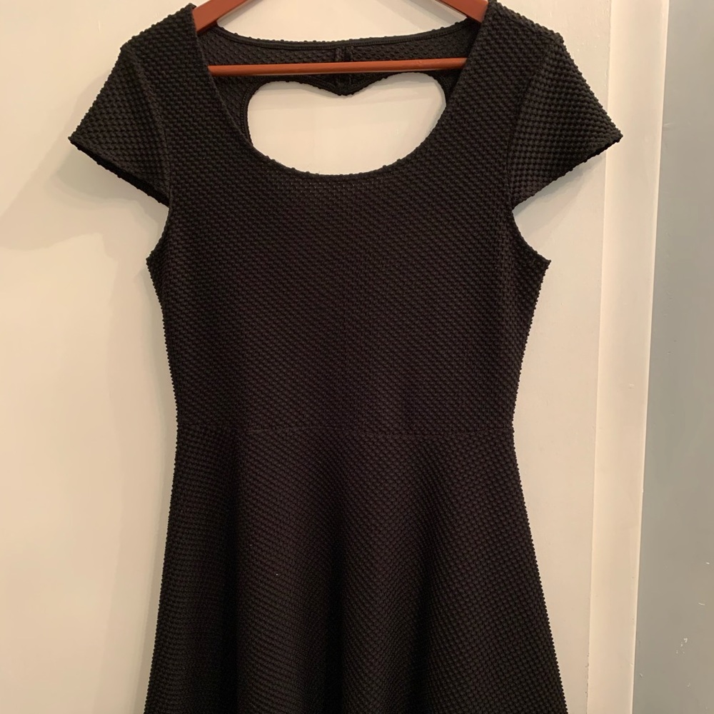 LBD - Picture 3 of 3